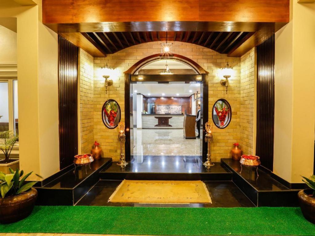 Da Yatra Courtyard Hotel & Resort Pokhara Exterior foto