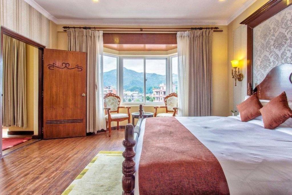 Da Yatra Courtyard Hotel & Resort Pokhara Exterior foto