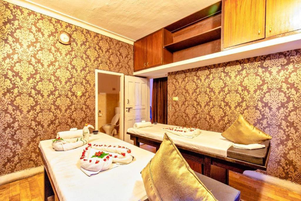 Da Yatra Courtyard Hotel & Resort Pokhara Exterior foto